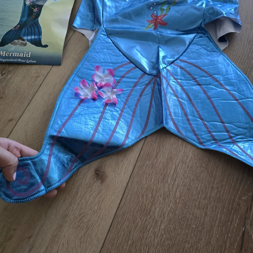 Girl's Magical Mermaid Costume Size Medium Halloween Dress Up - Picture 7 of 14